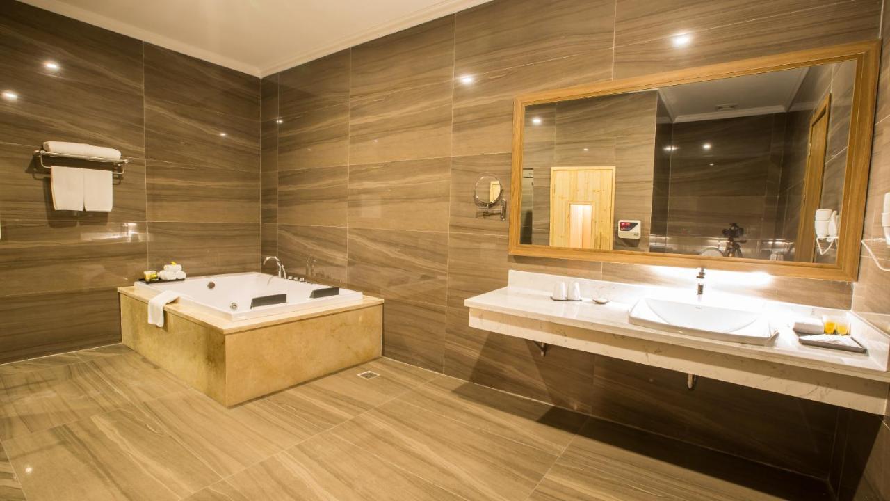 Muong Thanh Luxury Phu Tho Viet Tri Buitenkant foto